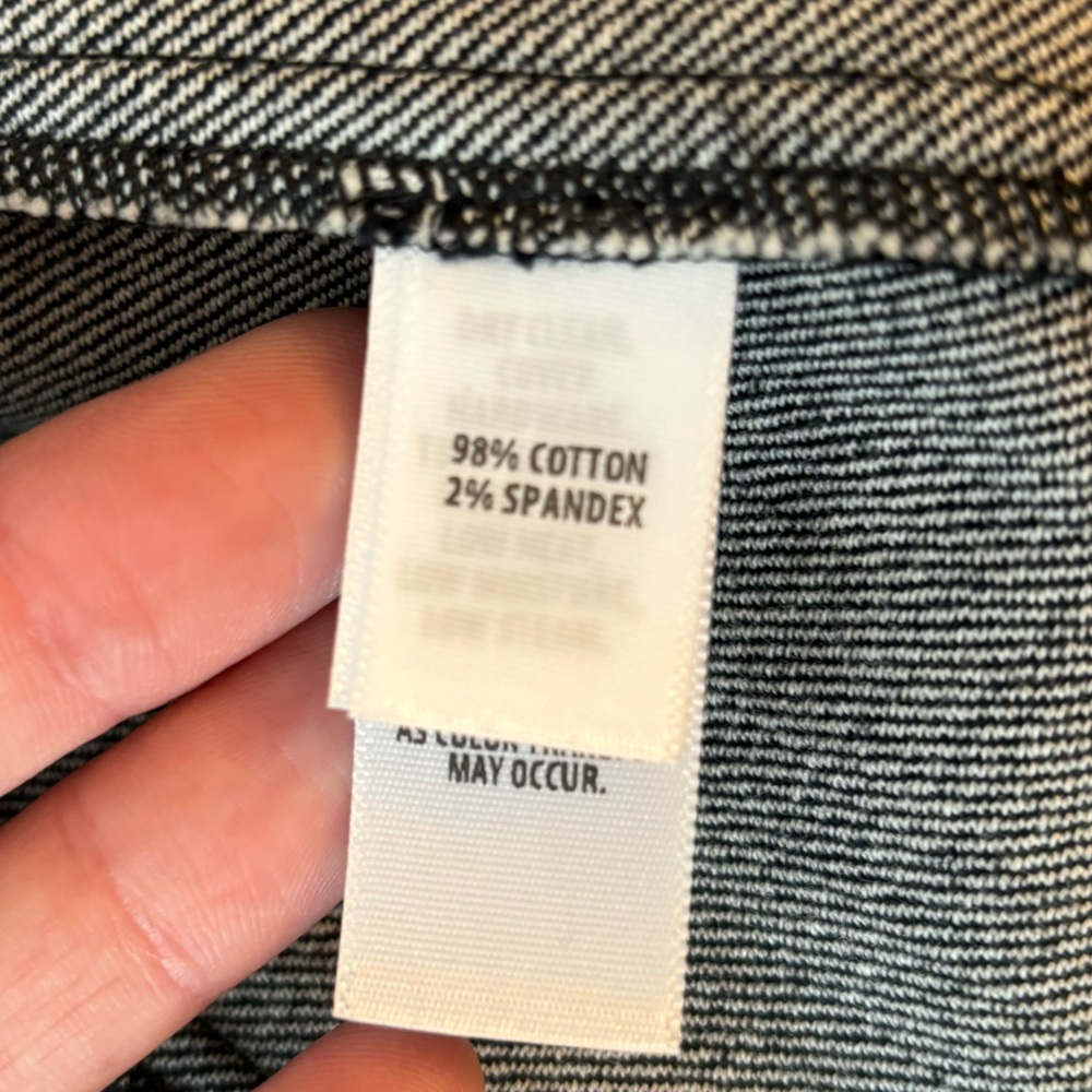St. John denim jacket with gold embellishments | size 8 - Picture 9 of 10